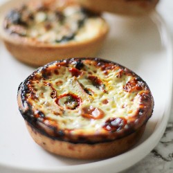 TARTELETTE POULET TOMATE BASILIC