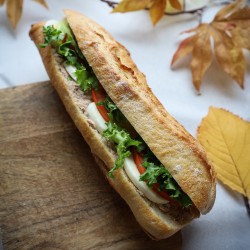 SANDWICH BAGUETTE AU THON